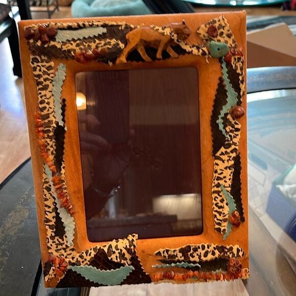 Picture frame- one of a kind hand made suede glass wood beads- carving cat - Picture 2 of 3